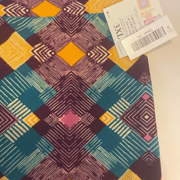 LuLaRoe Cassie Pencil Skirt 3XL - Picture 2 of 4